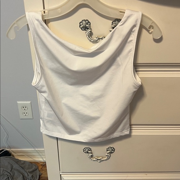 Crop top! - Picture 3 of 5